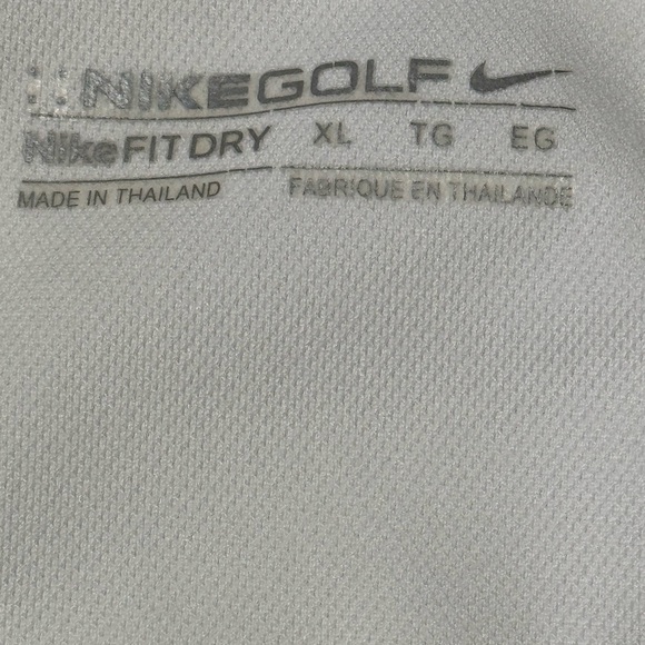 Men’s Nice White Nike golf polo. - Picture 3 of 4